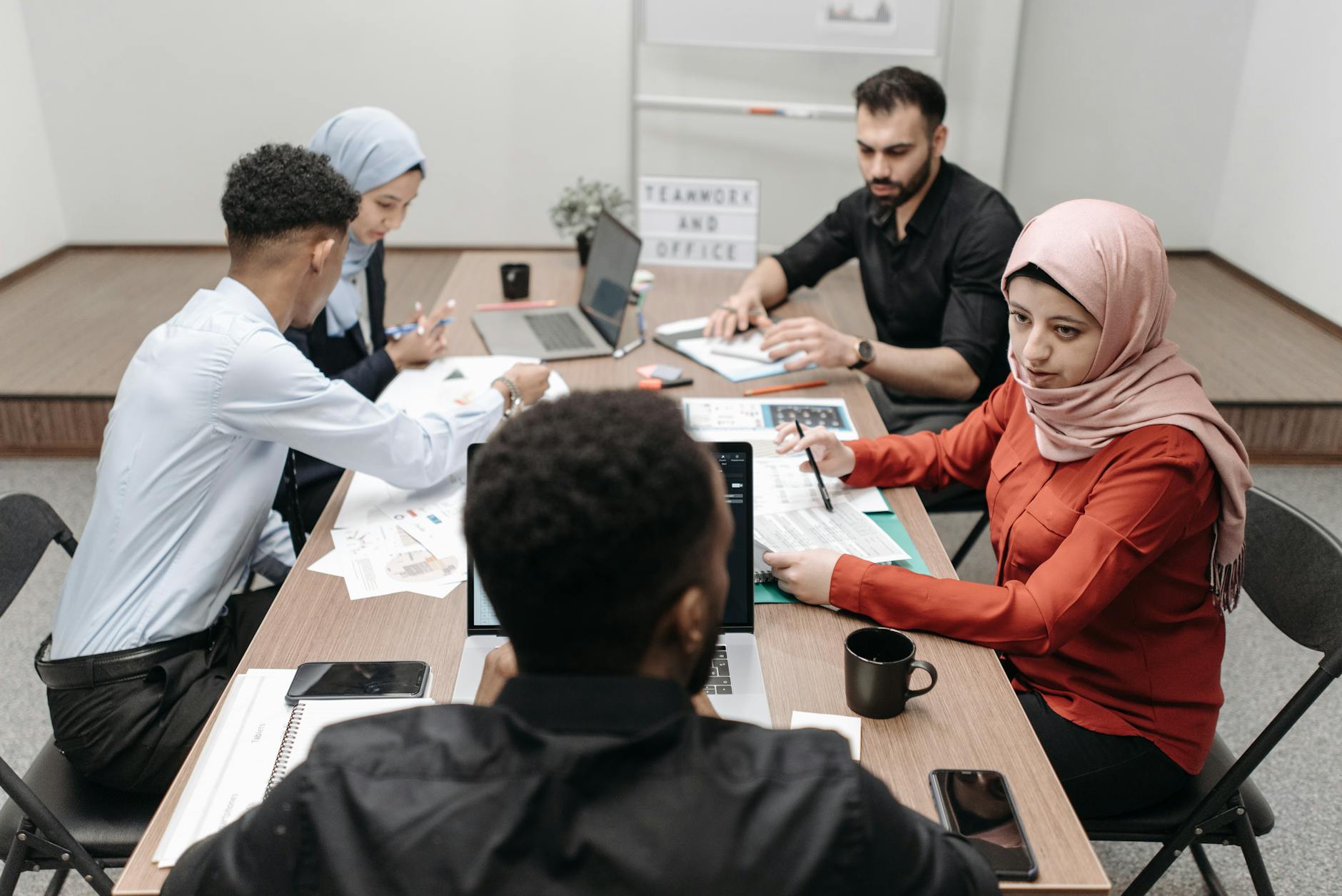Boosting Productivity: The Best AI Tools Stack for Small Teams