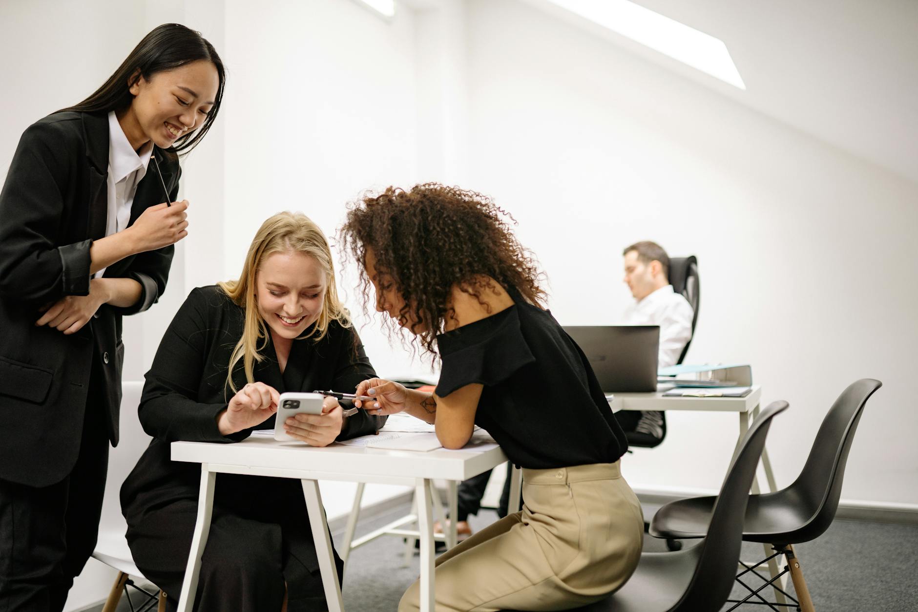 Collaboration Tools for Dev Teams: The Real MVPs of 2026