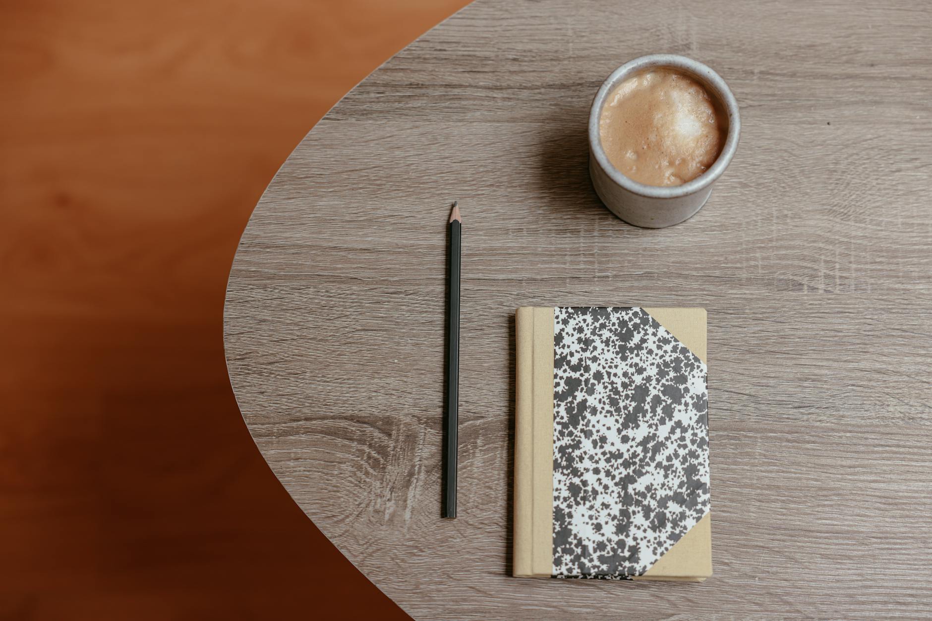 Substack vs. Beehiiv vs. Ghost: The 2026 Newsletter Showdown