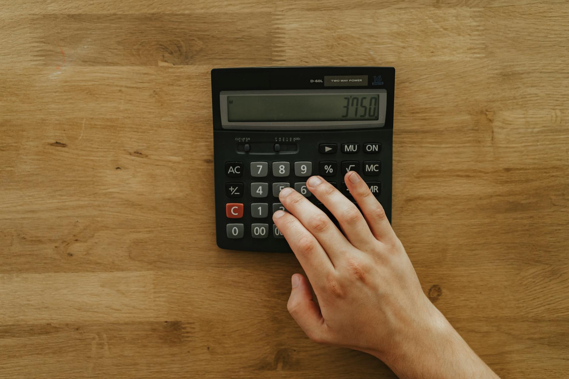 Understanding Slack Costs for Large Teams in 2026