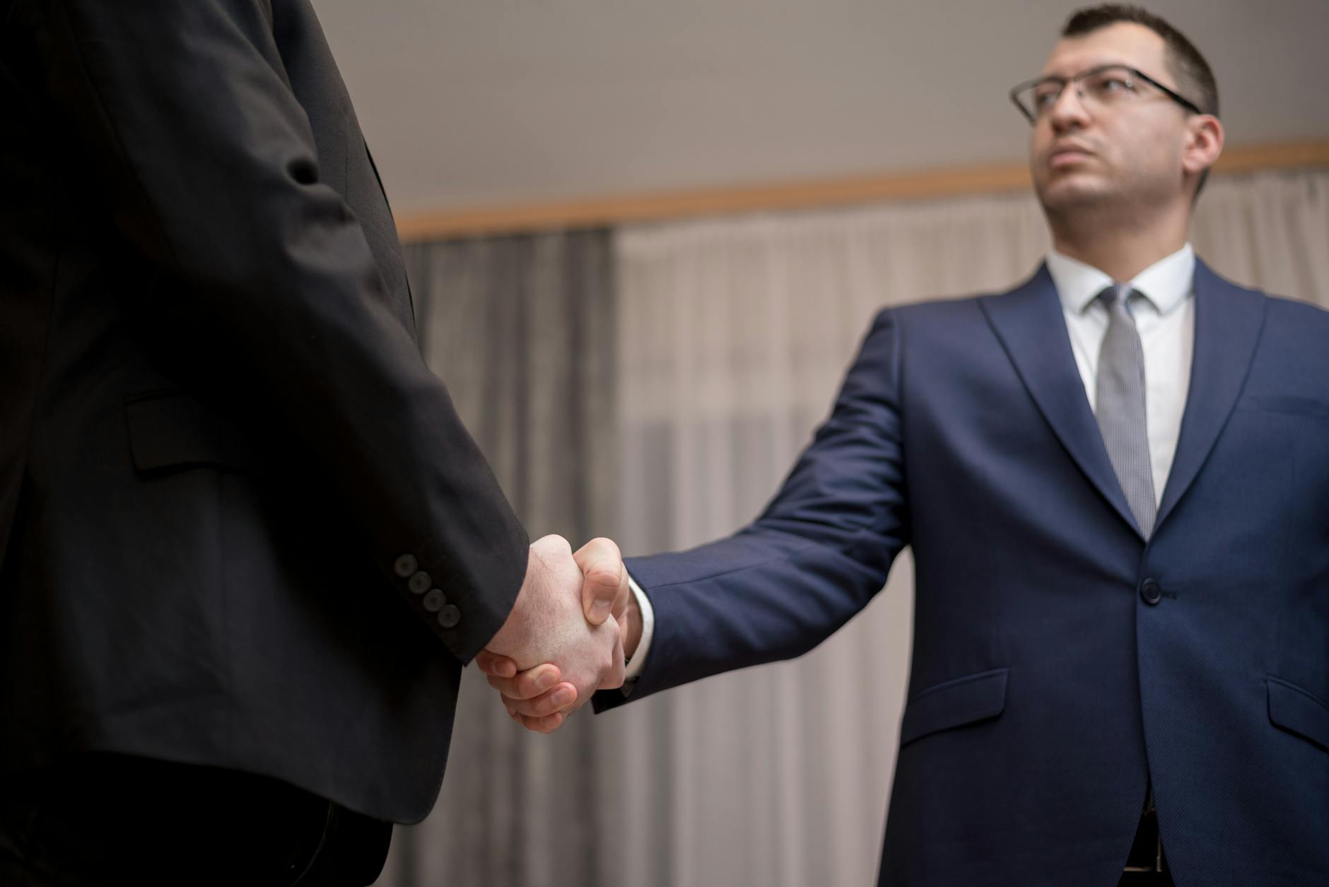 The Ultimate Sales Stack: Tools for a 10-Person Sales Team