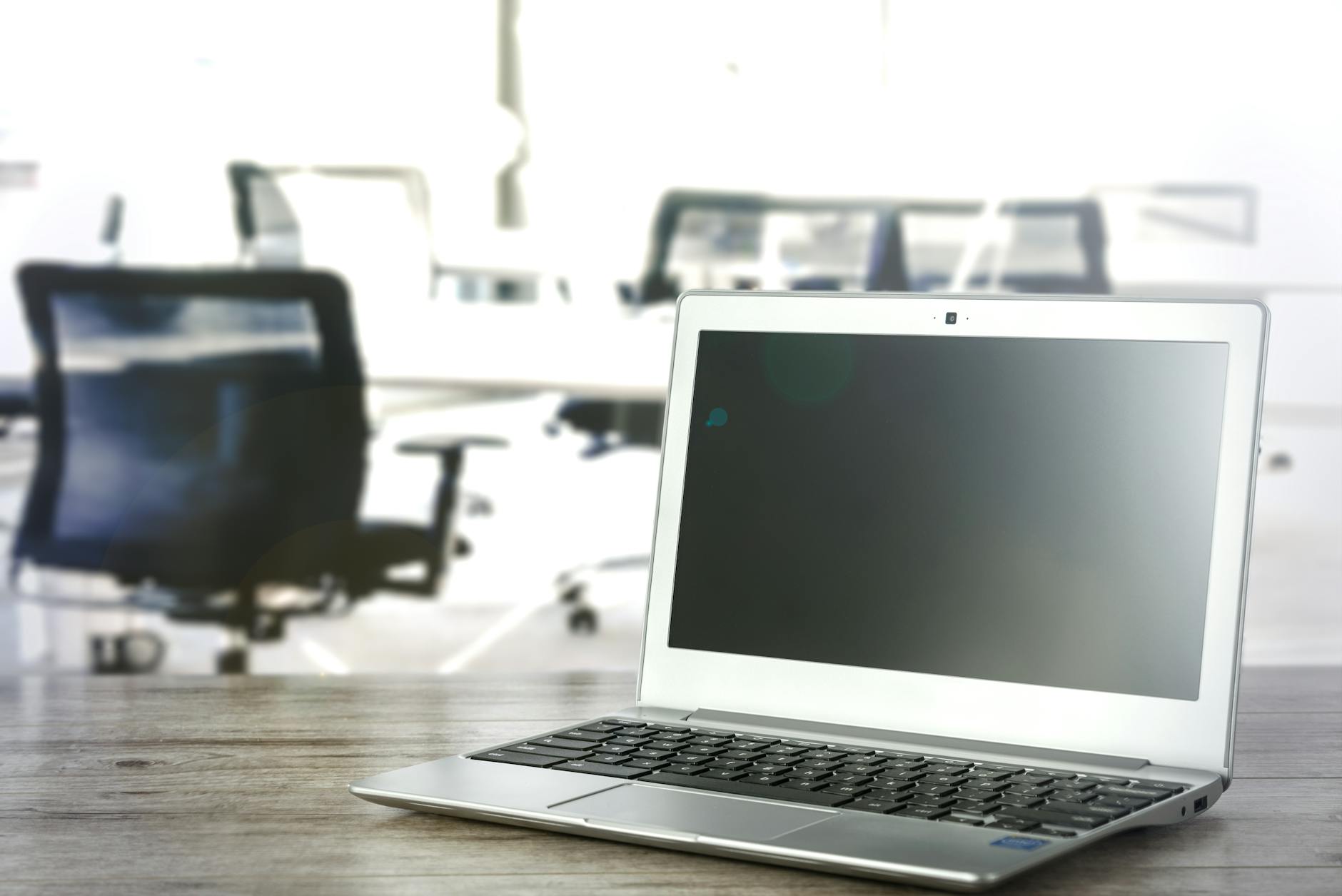 Replacing Legacy CRMs: HubSpot and Pipedrive Lead the Charge in 2026