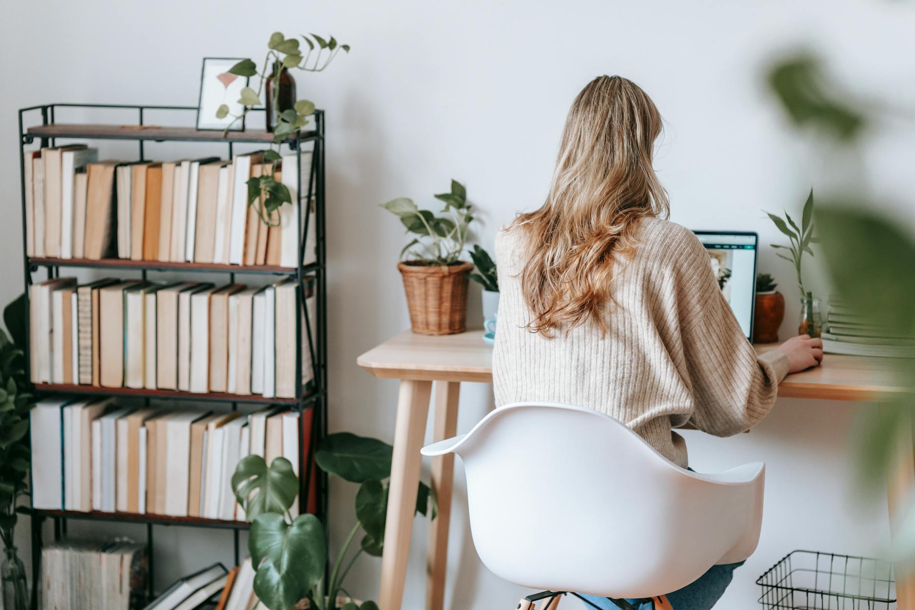 The Remote Work Revolution: Key Tools for Modern Founders