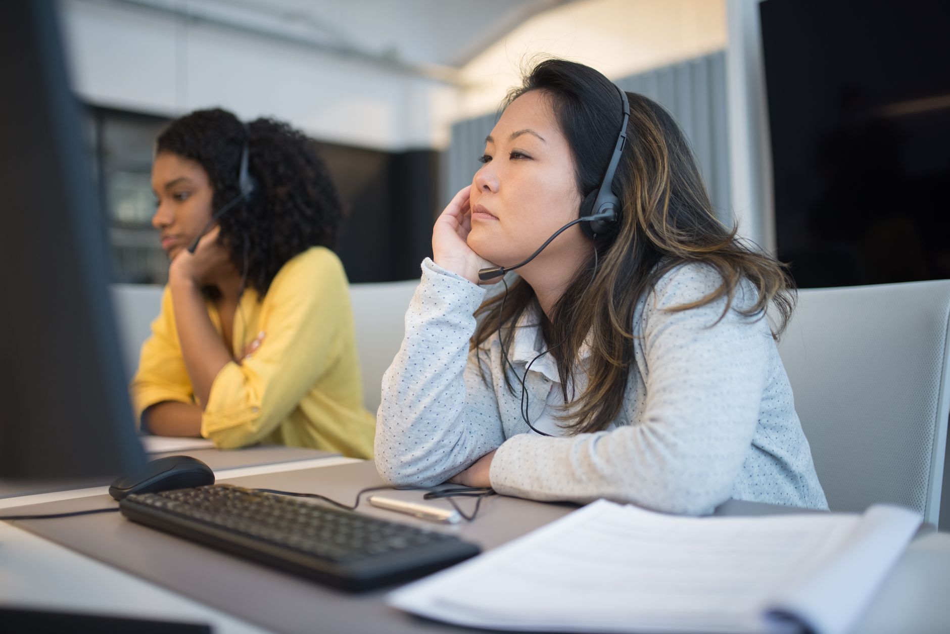 Zendesk vs Freshdesk: When to Choose Your Customer Support SaaS