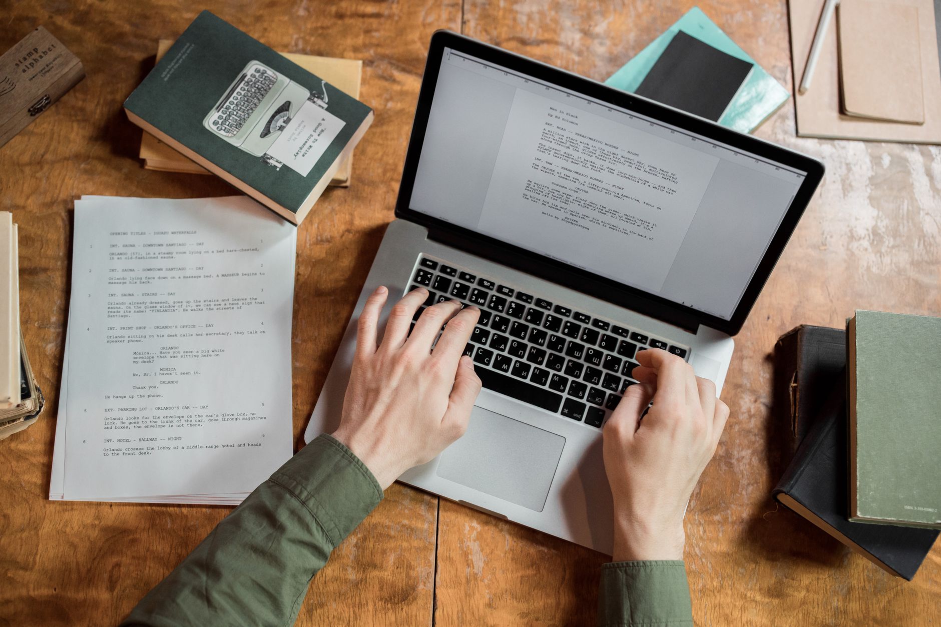 Who Will Dominate the AI Writing Tools Market in 2026?