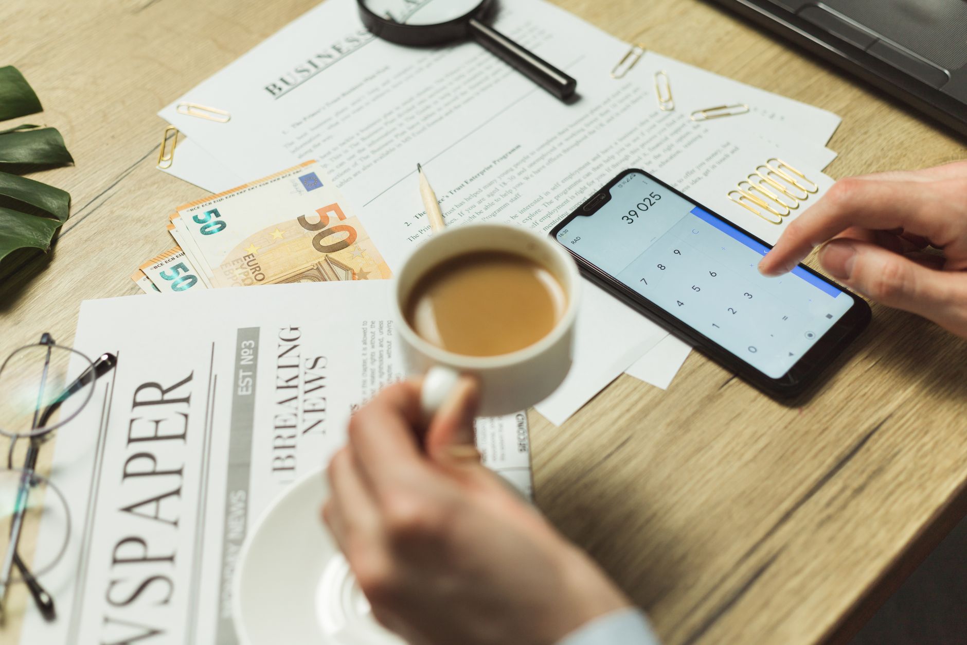 SaaS Pricing Insights: Lessons from HubSpot and Salesforce