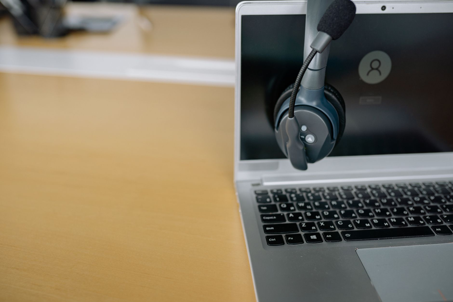 Zendesk vs Freshdesk: The Customer Support Tools Showdown