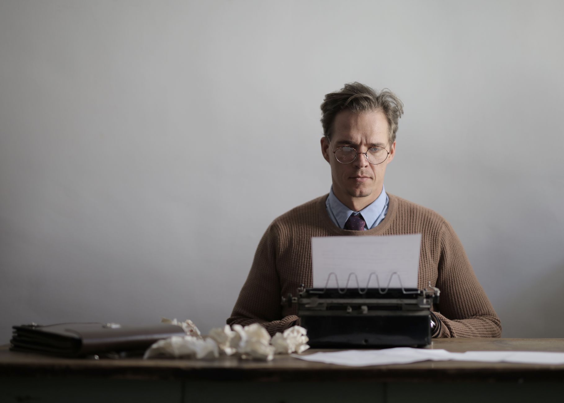 ChatGPT vs. Jasper: Choosing the Right AI Writing Tool