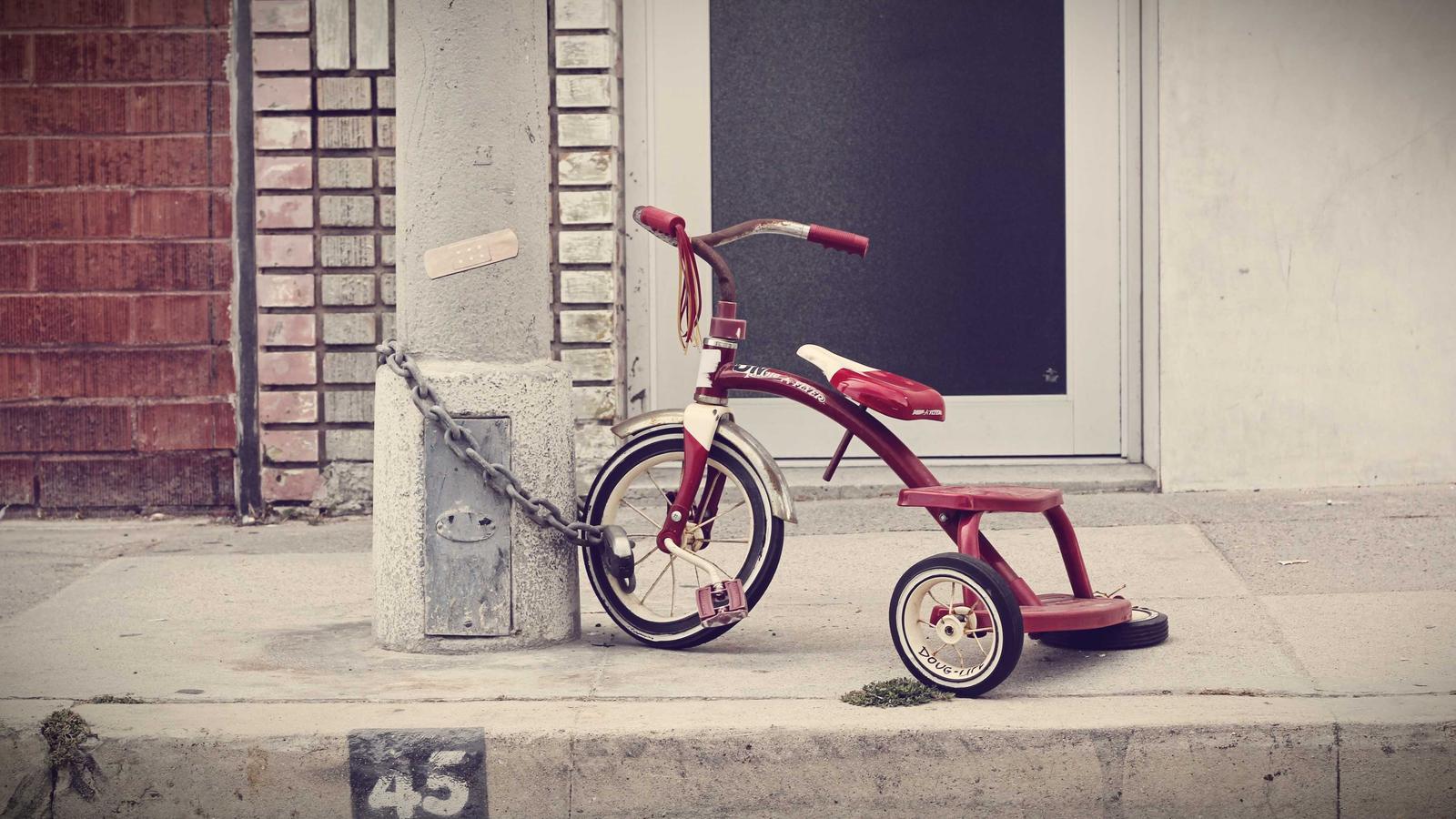 Unpacking B2B Tool Pricing for Large Companies: The Real Costs