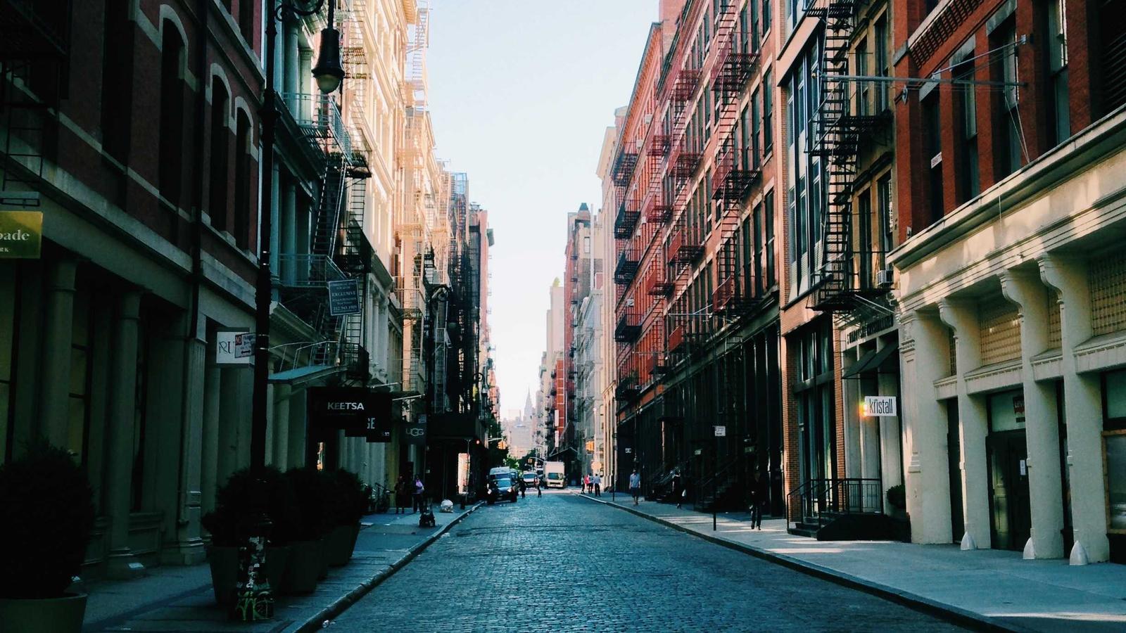 E-commerce Essentials: Tools for a 5-Person Retail Team