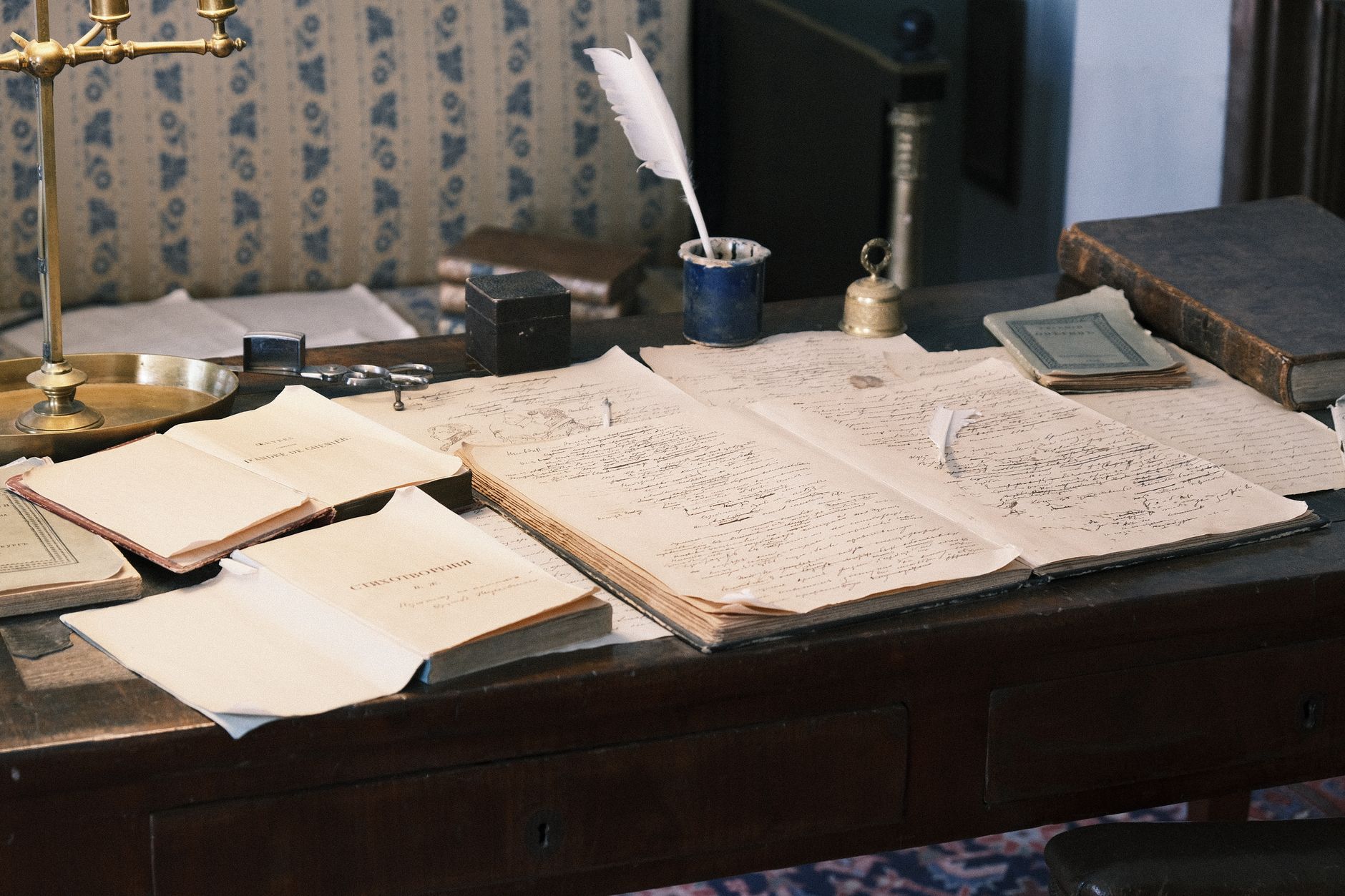 The Evolution of AI Writing Tools: Jasper vs. Copy.ai