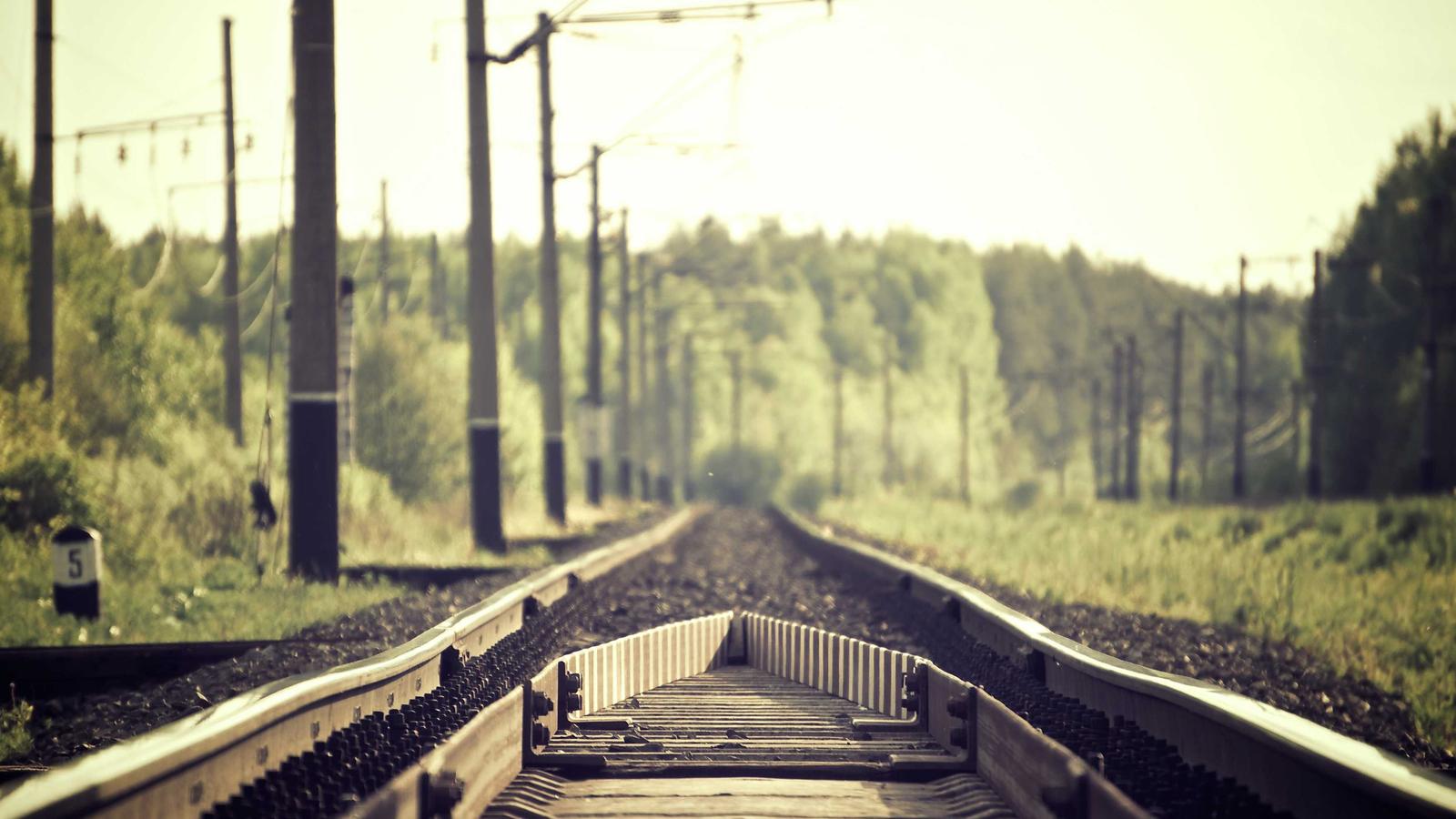 Project Management Shift: Choosing Self-Hosted Tools Over SaaS