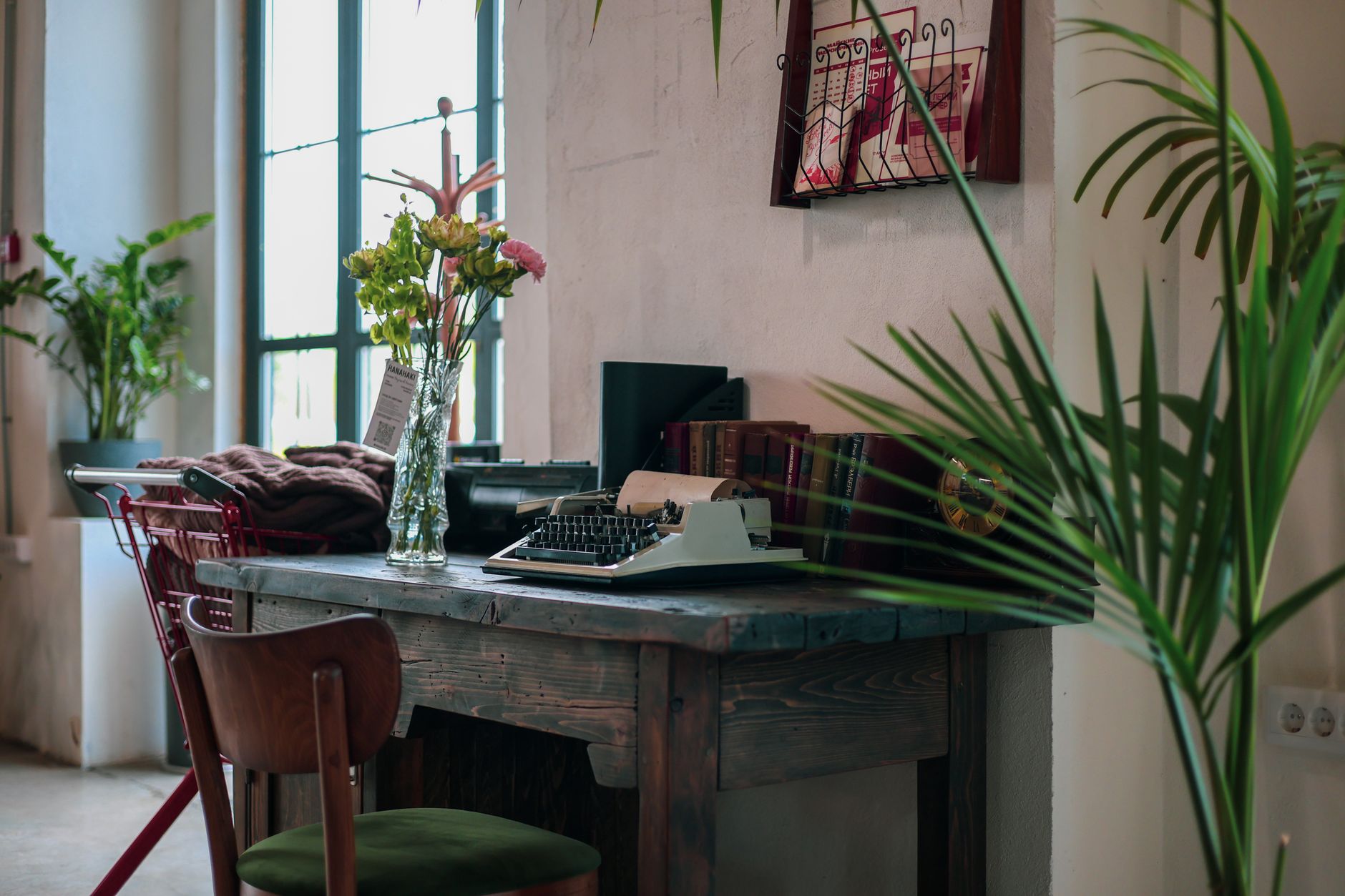 Choosing the Right AI Writing Tool: Boost Efficiency Without Sacrificing Quality
