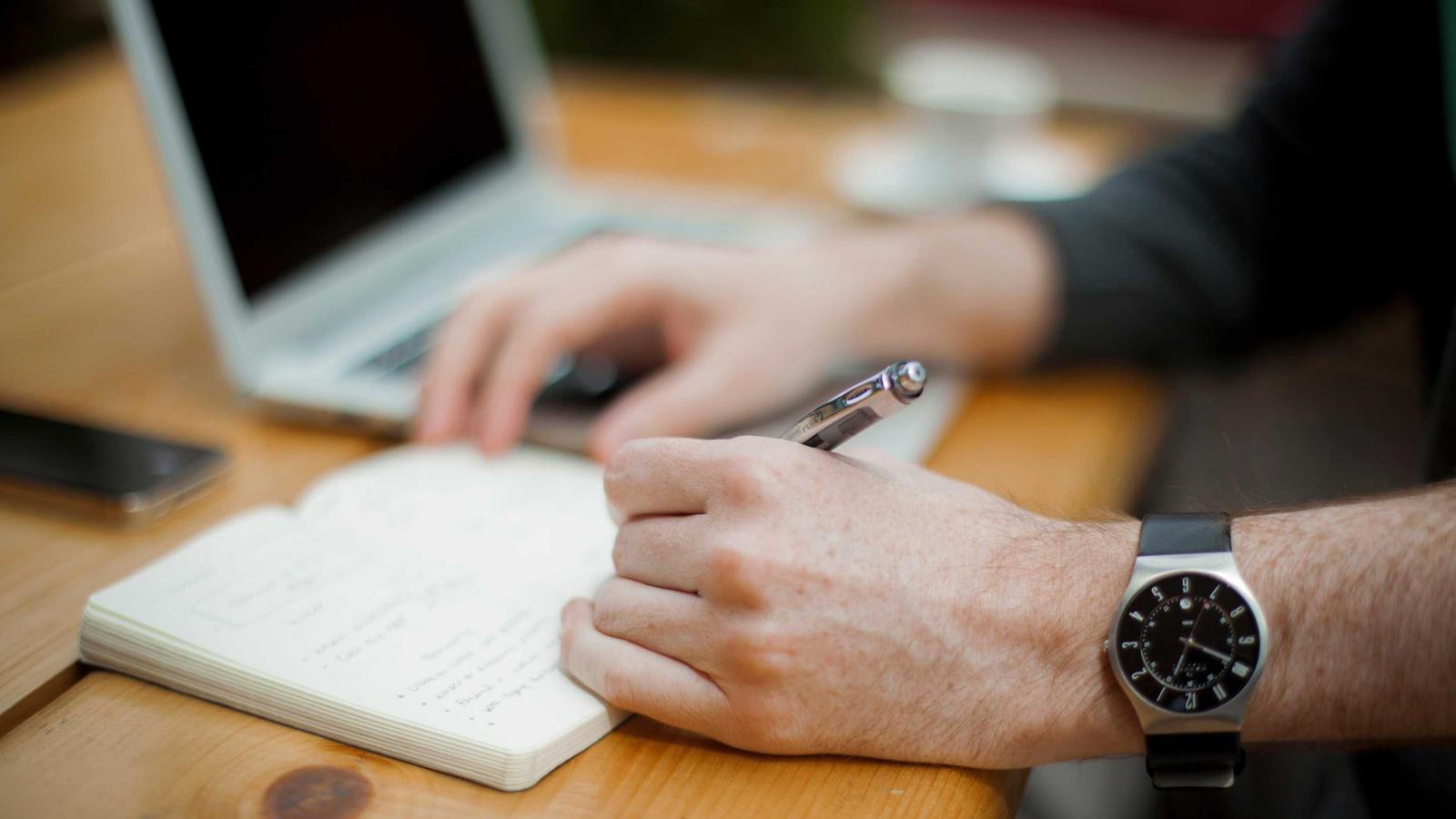 Choosing Data: The Best Analytics Tools for Teams of Six