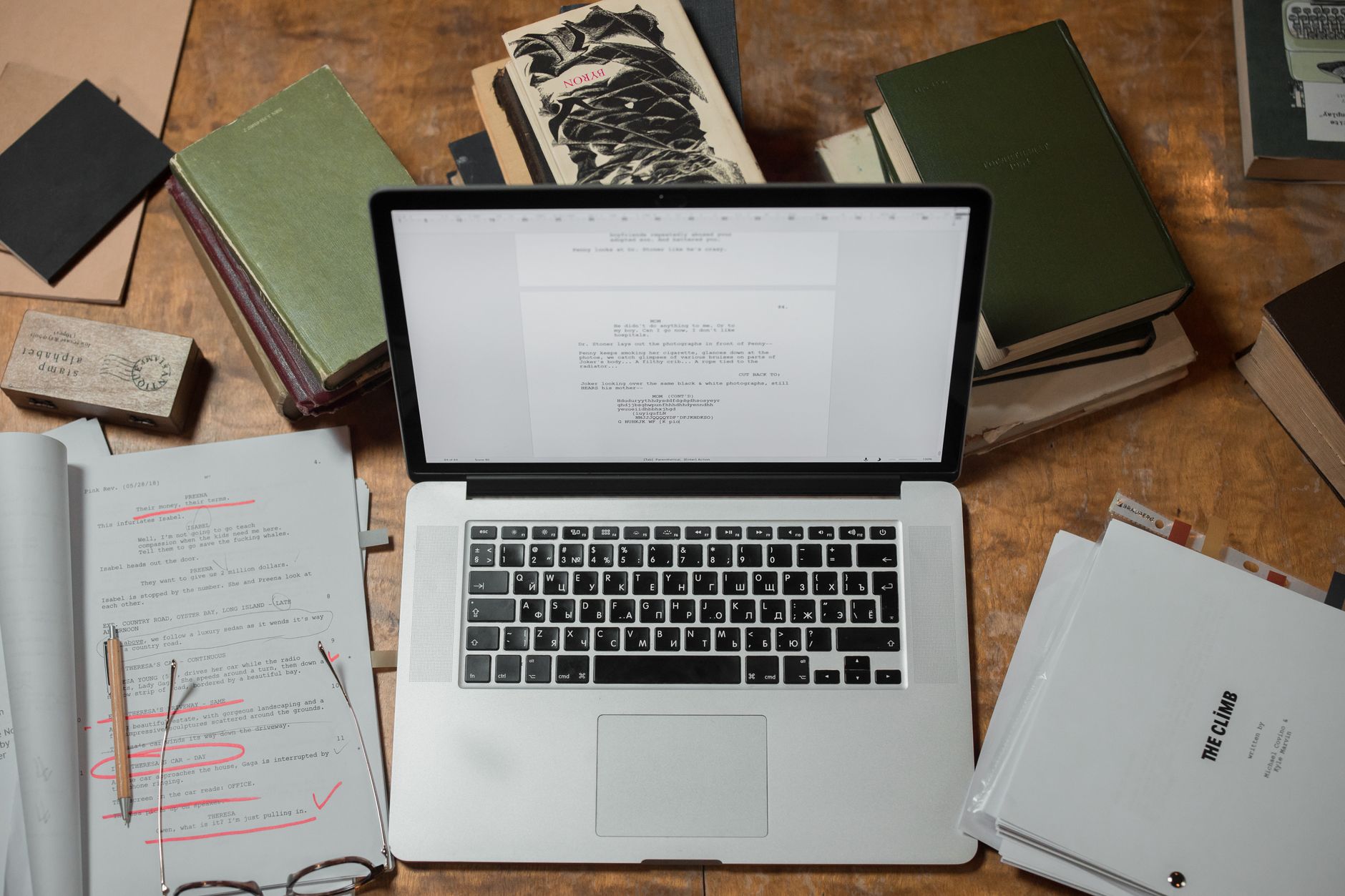 How AI Writing Tools Like Jasper Are Redefining Editing